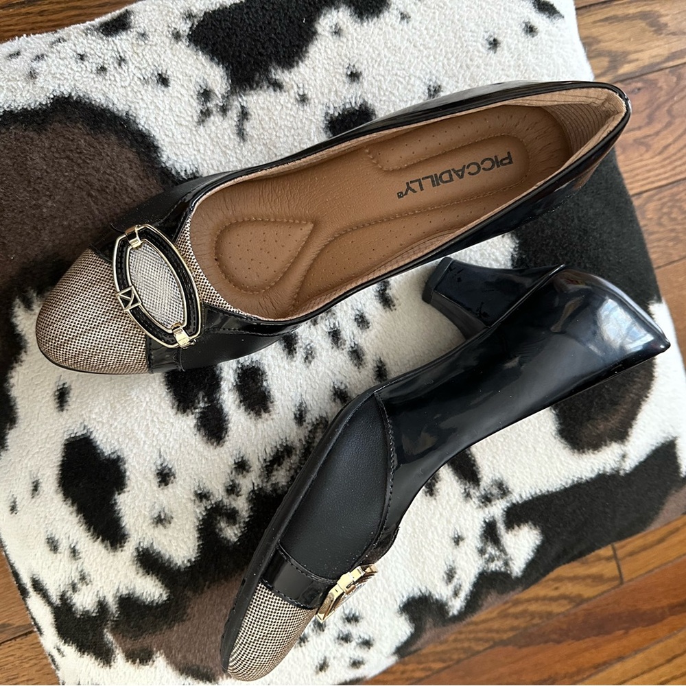 Piccadilly Black and Gold Heels